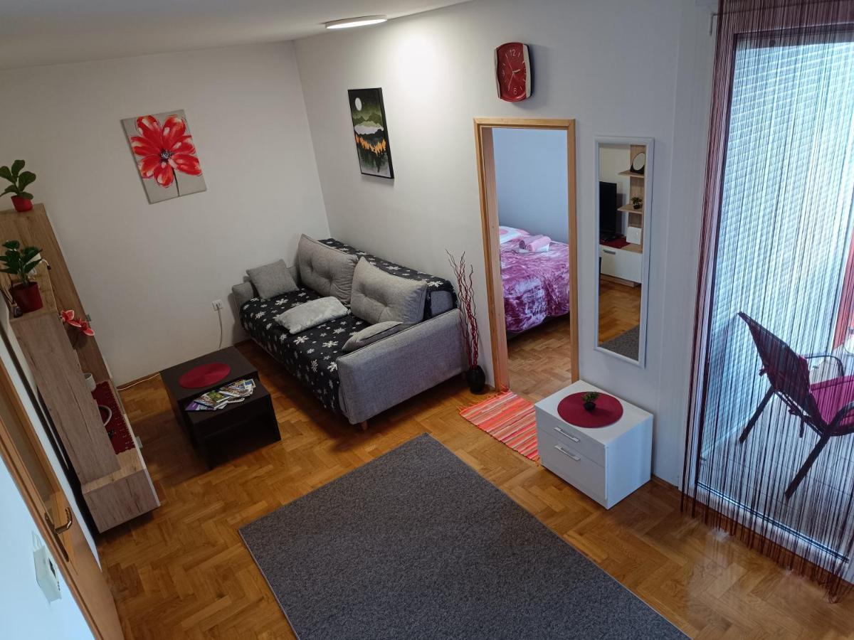Apartman Ante Gospić Buitenkant foto